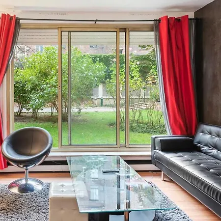 Charming Studio In The Heart Of 16th District