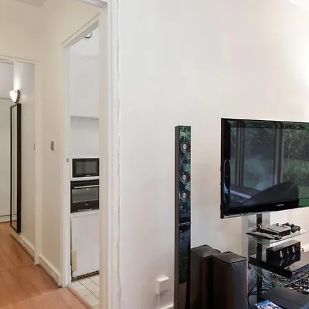 Charming Studio In The Heart Of 16th District Apartment *