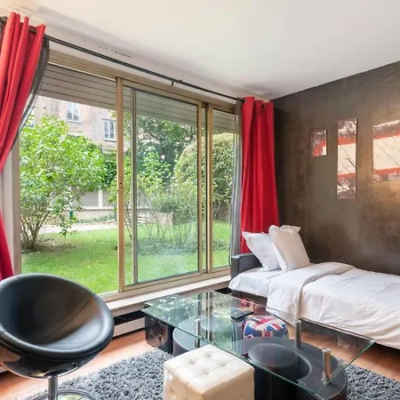 Charming Studio In The Heart Of 16th District Paris